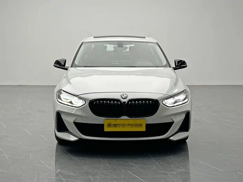 Фото 2 - BMW 1 Series