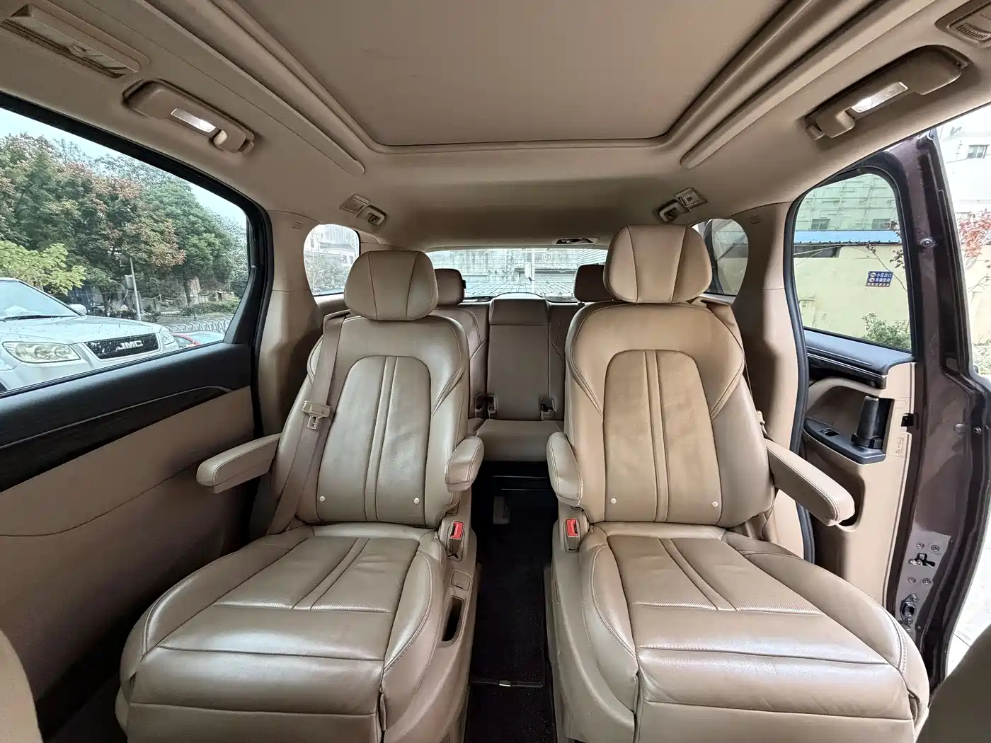Buick GL8 2017 ES 28T Luxury China V фото 11