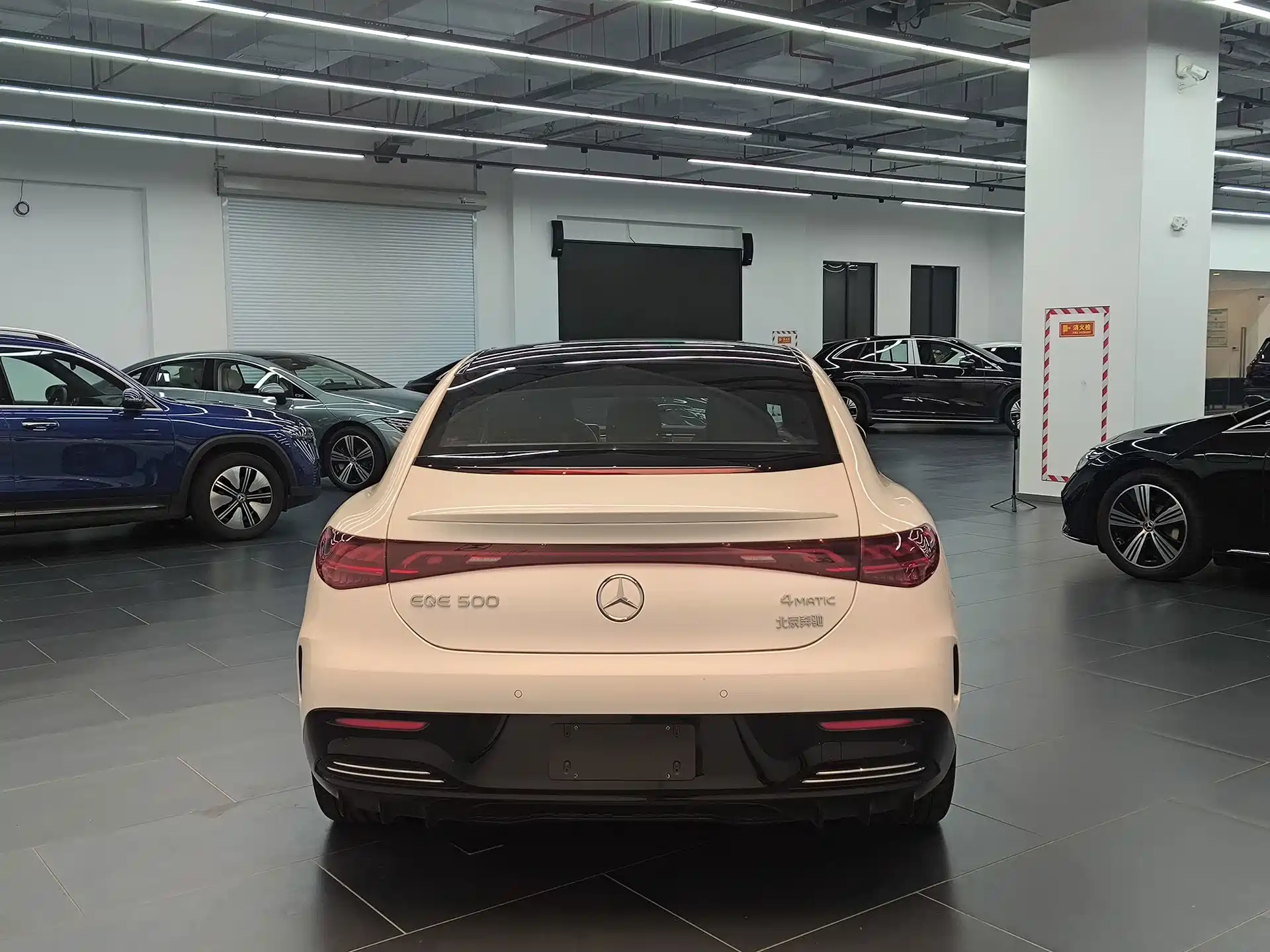 Фото 5 - Mercedes-Benz EQE