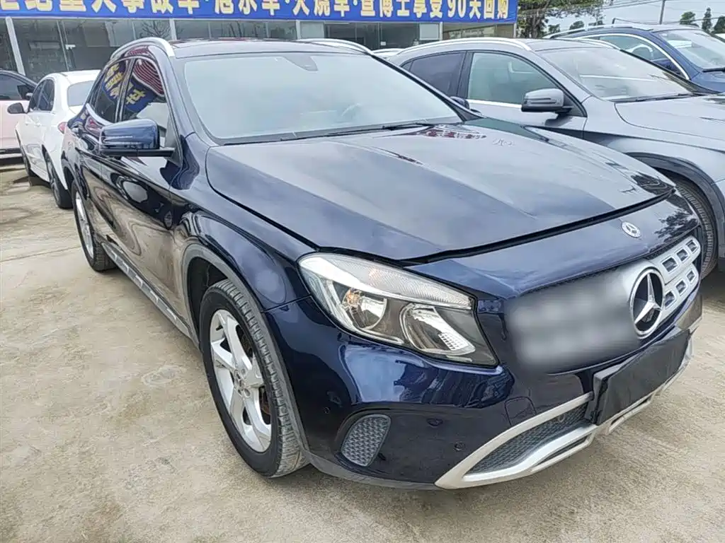 Mercedes-Benz GLA 2018 GLA 200 Dynamic фото 4