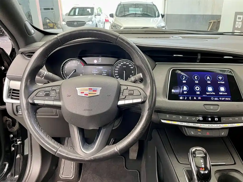 Cadillac XT4 2020 28T FWD Leading Trim фото 14
