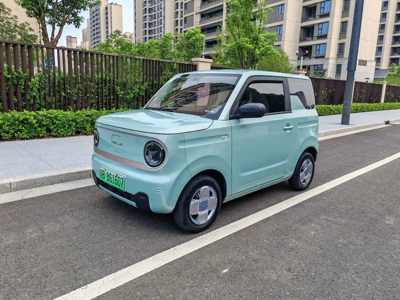 Geely Galaxy Panda 2023