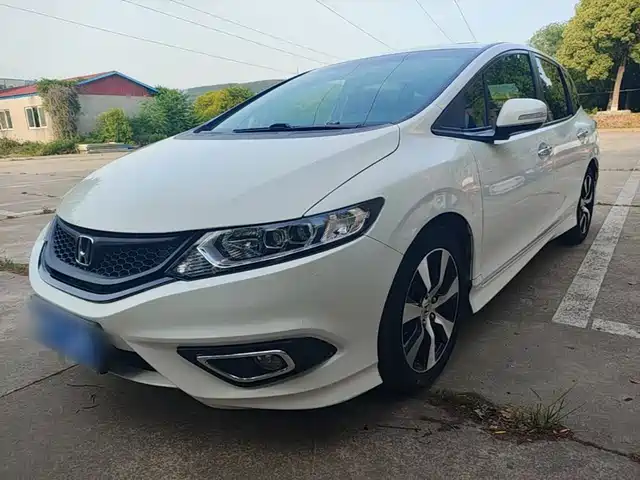 Honda Jade 2014 1.8L CVT Luxury Premium 5-seater