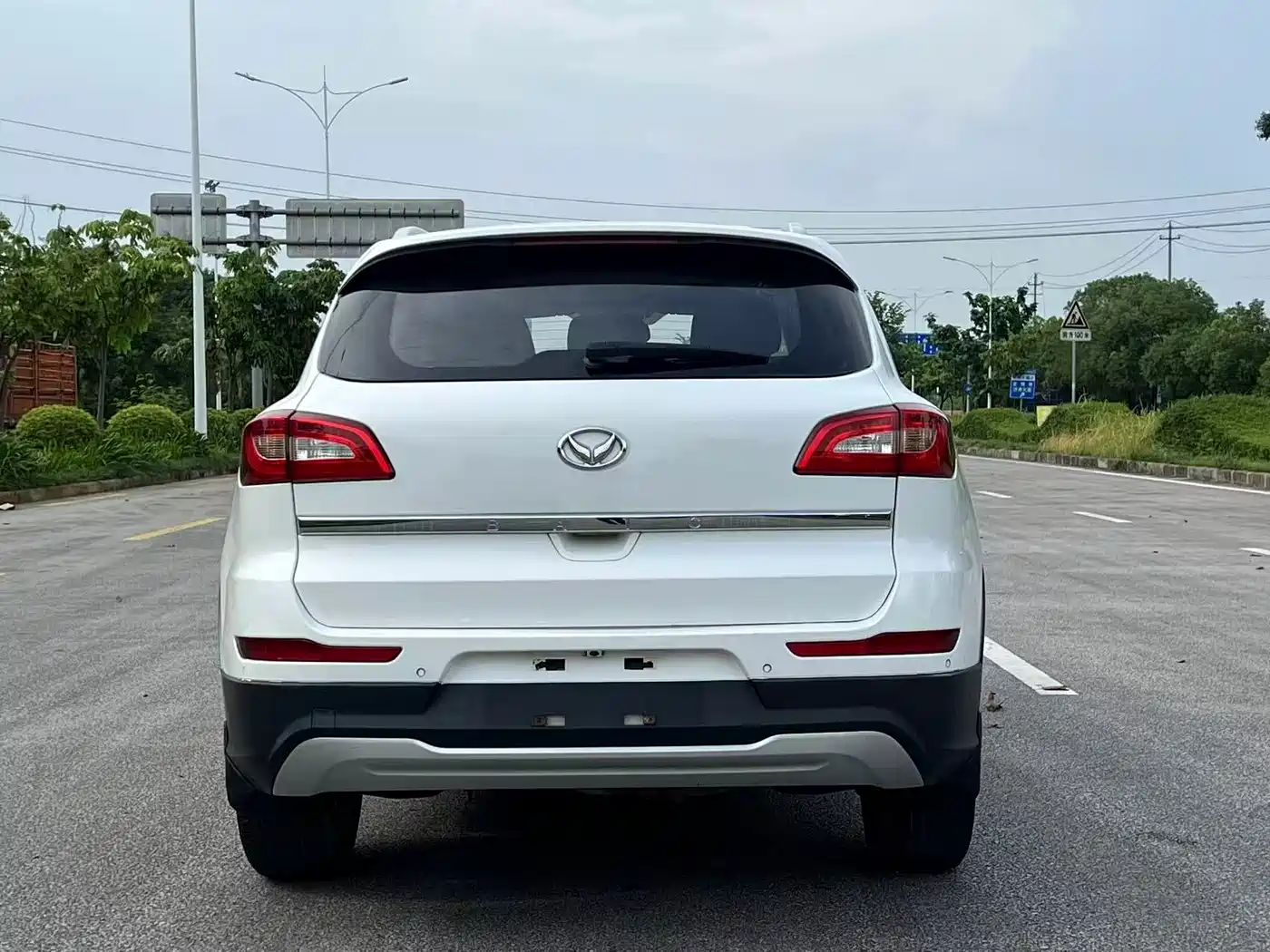 BAIC Huansu S6 2016 2016 1.5T Manual Leading Style