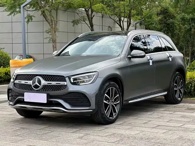 MERCEDES-BENZ GLC