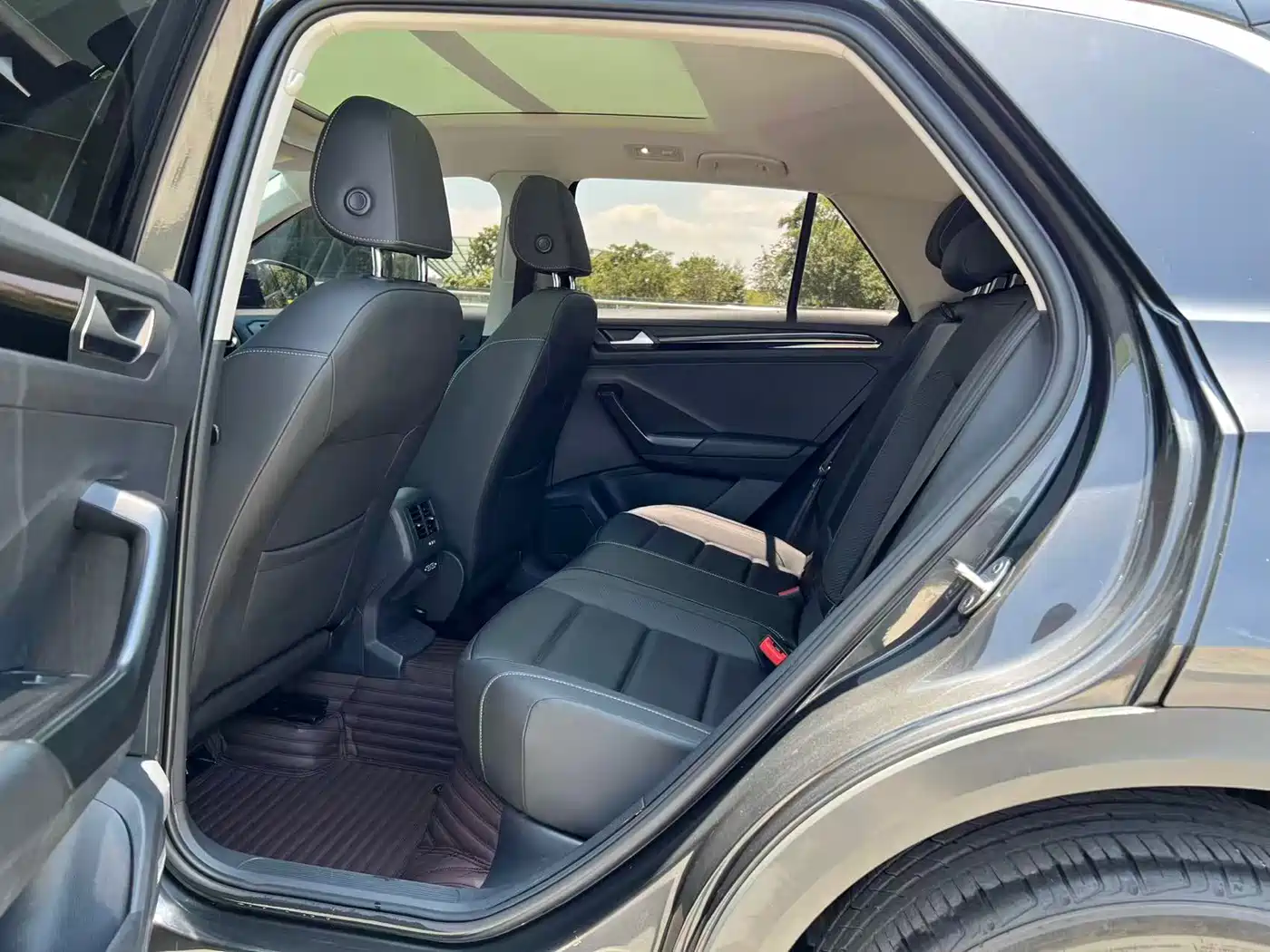 Volkswagen T-ROC 2020 280TSI DSG 2WD Comfort фото 12