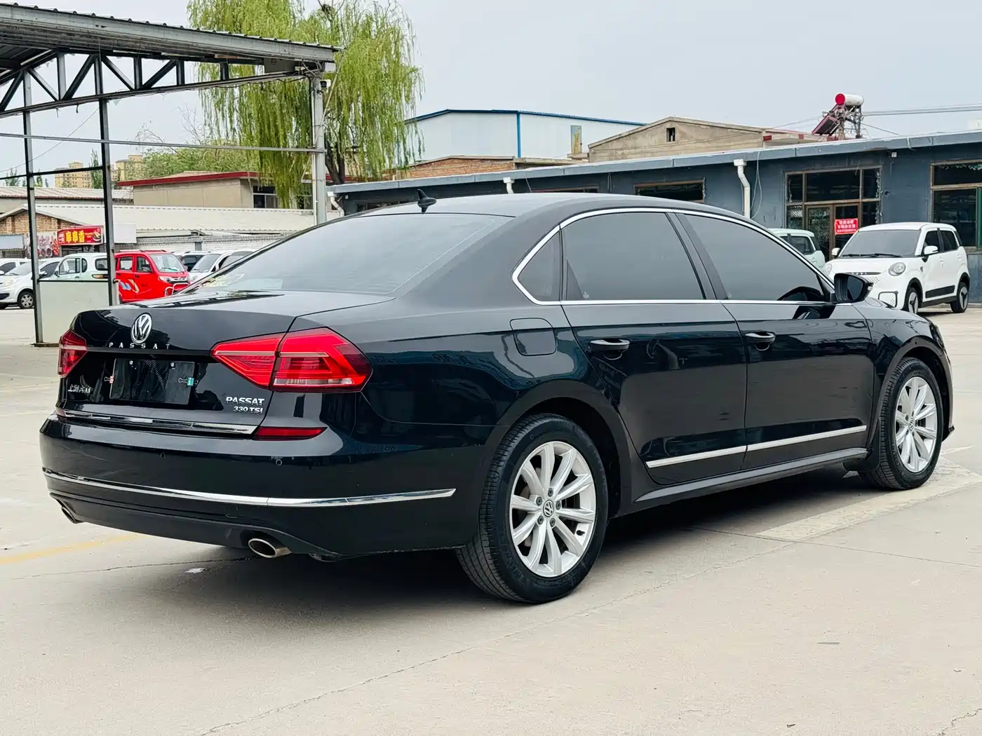 Volkswagen Passat 2016 330TSI DSG Executive Edition фото 7