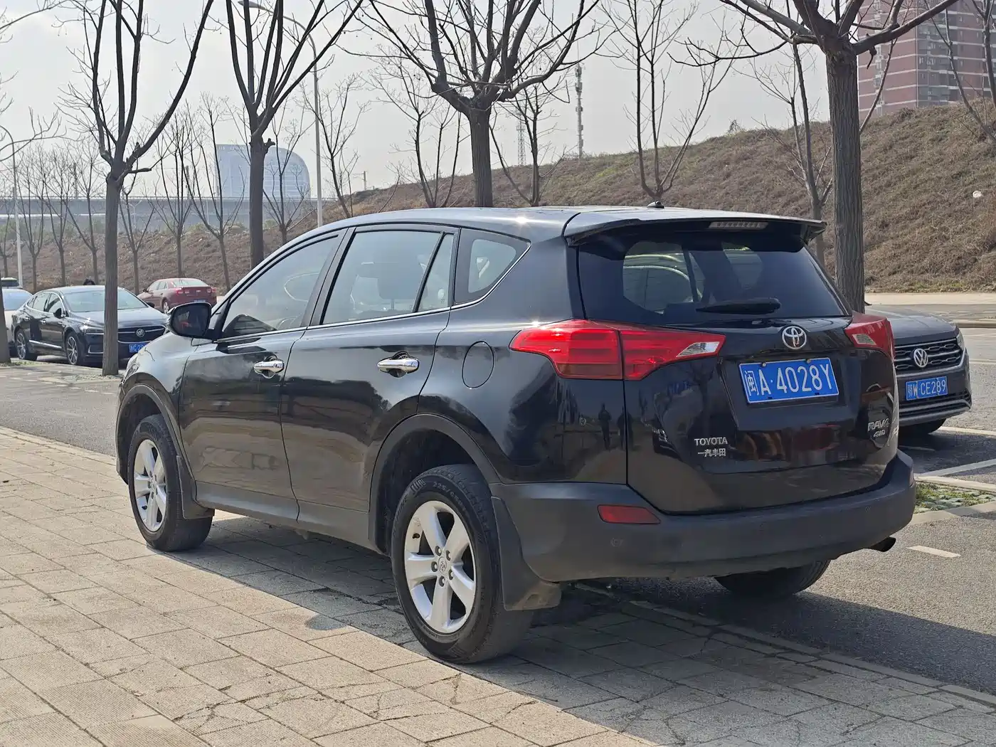 Toyota RAV4 Rongfang 2015 2.5L Automatic 4WD Elite Edition фото 18