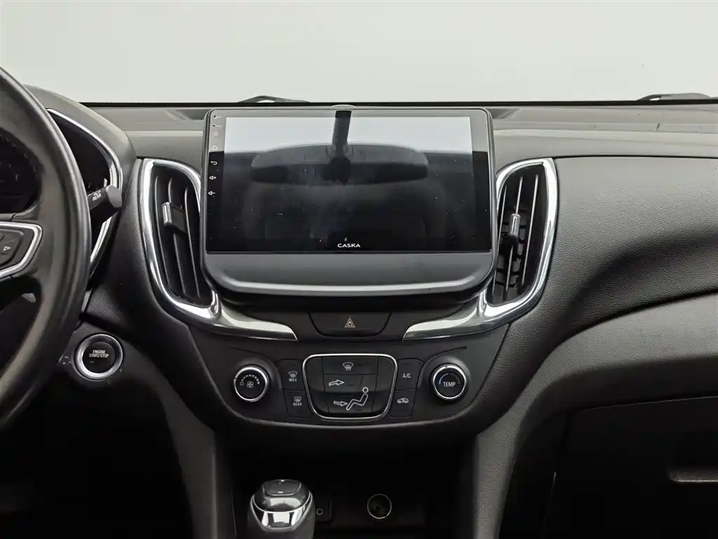 Chevrolet Equinox 2018 535T Automatic Galloping Edition фото 12