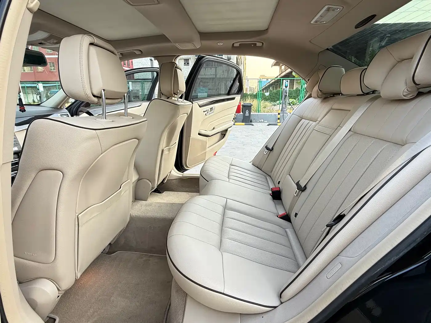 Mercedes-Benz E-Class 2015 E 260 L Sport фото 5