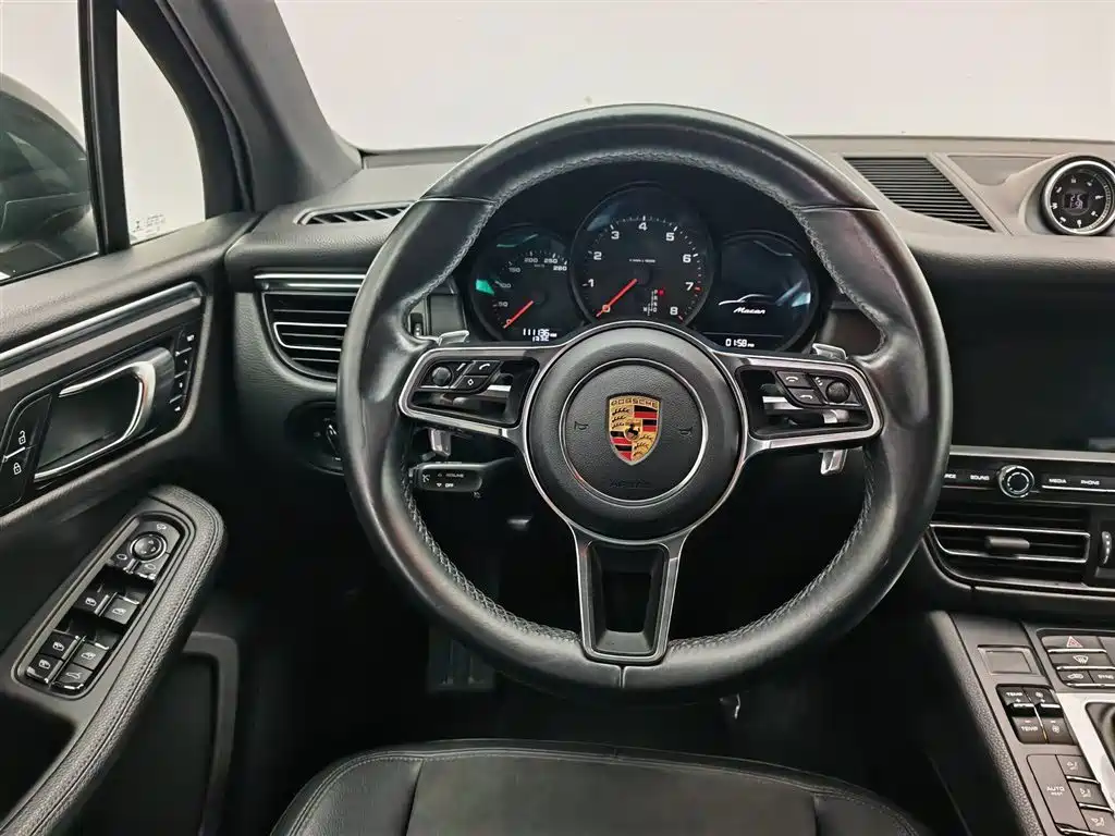 Porsche Macan 2020 Macan 2.0T фото 11
