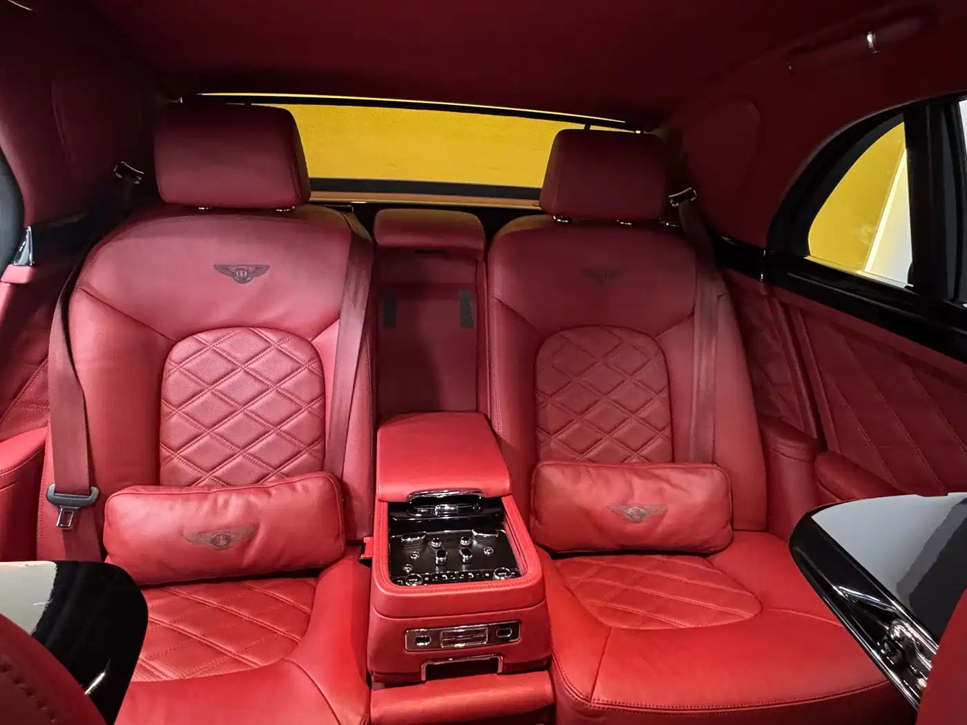 Bentley Mulsanne 2015 6.8T Standard Edition фото 25