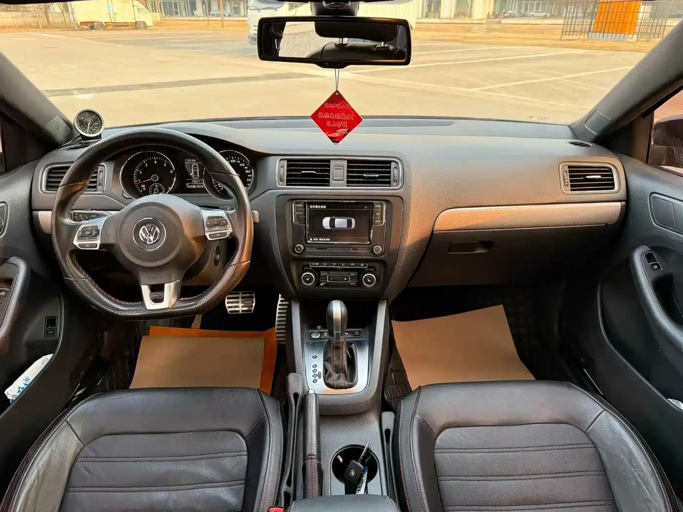 Volkswagen Sagitar 2013 2.0TSI GLI фото 5