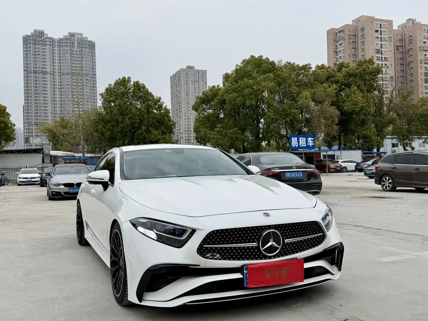 MERCEDES-BENZ CLS