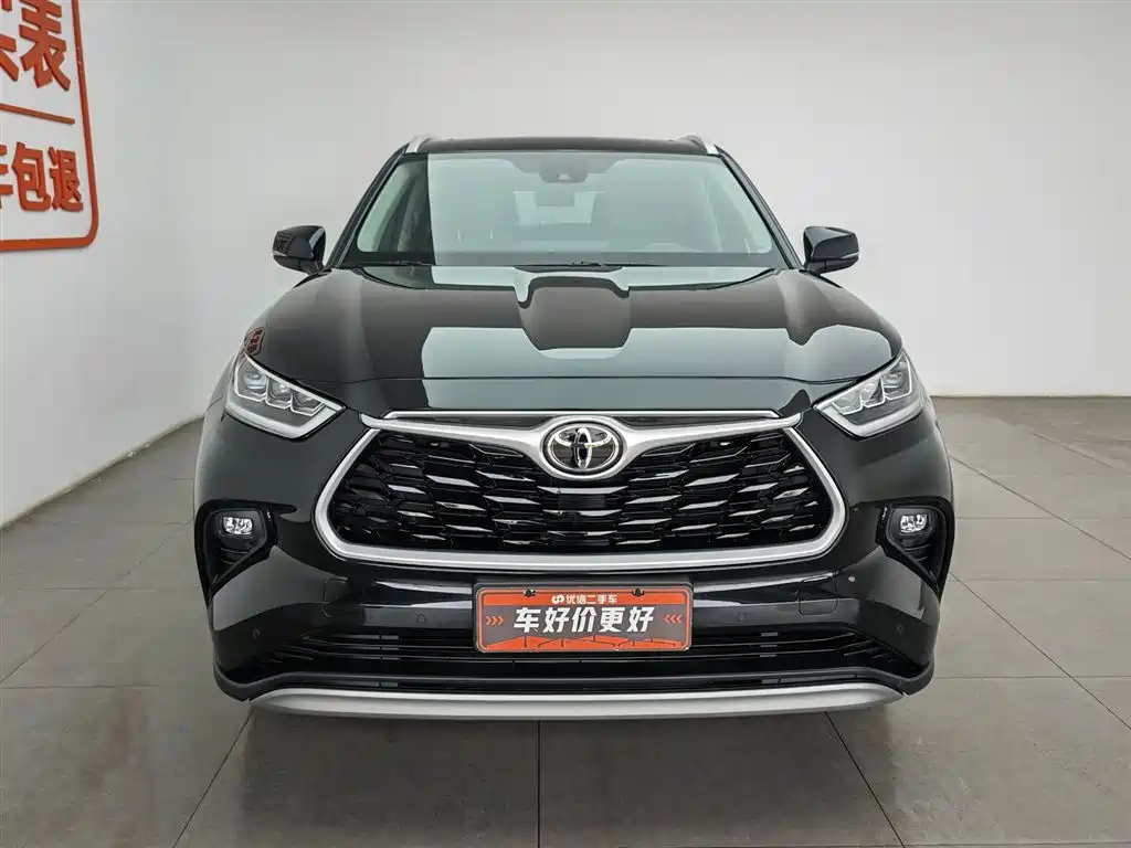 Toyota Highlander 2024 2.5L Smart Hybrid 4WD Premium 7-seater фото 3