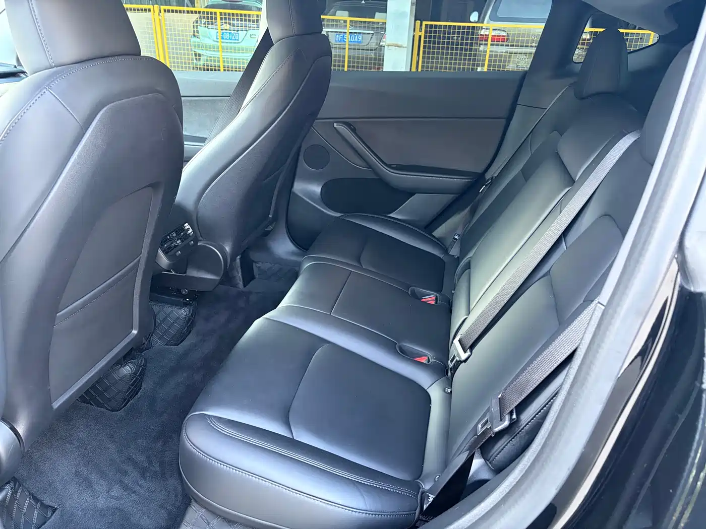 Фото 8 - Tesla Model Y