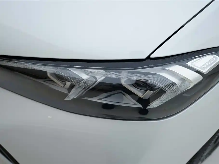 BMW 3 Series 2023 320Li M Sport Package фото 14