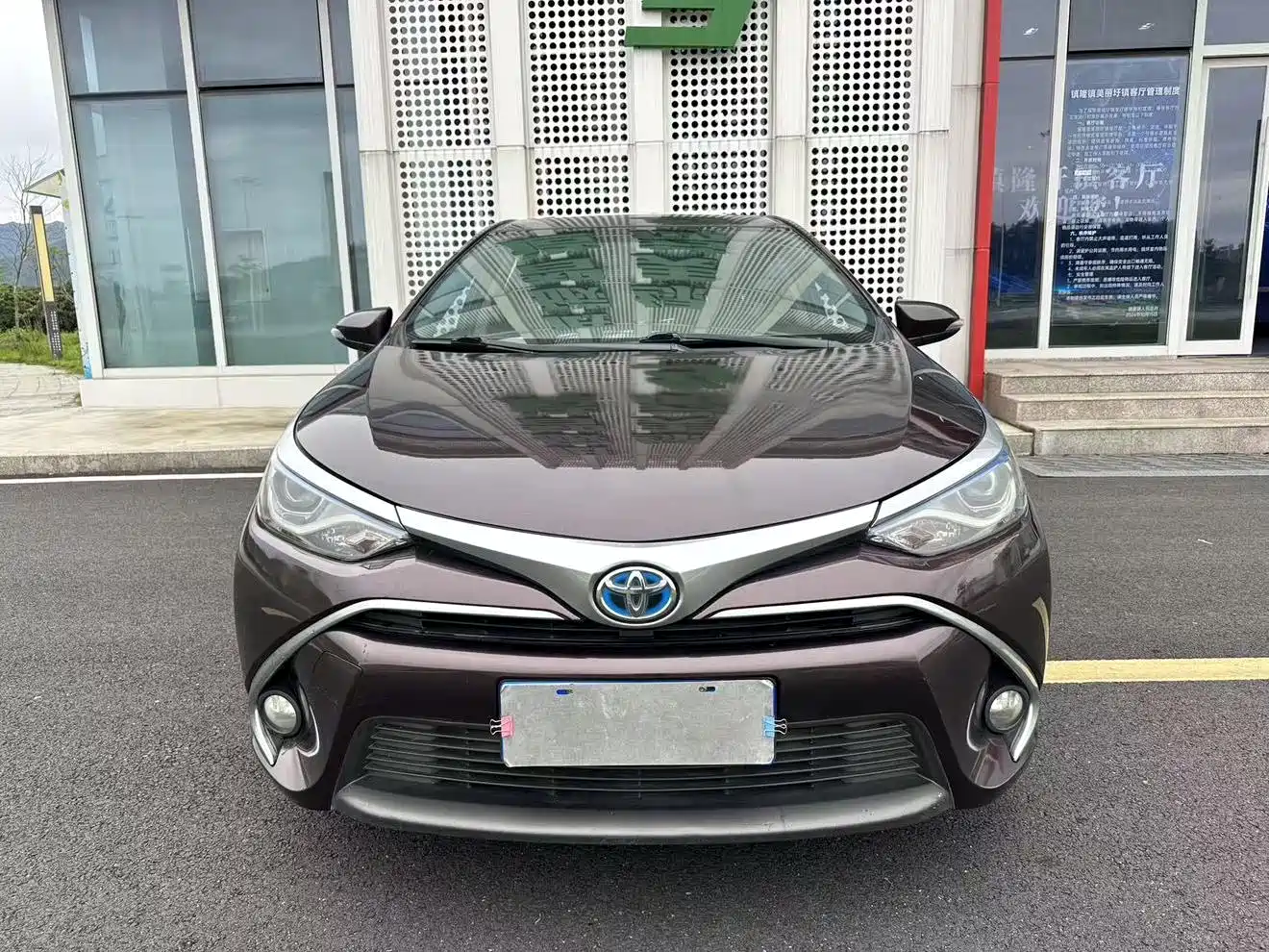 Toyota Levin 2017 Facelift Hybrid 1.8H GS E-CVT Elite Sunroof Edition China V фото 2