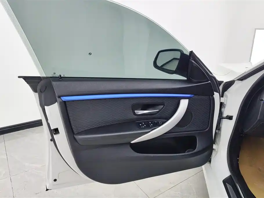BMW 4 Series 2017 425i Gran Coupe Leading M Sport Package фото 7