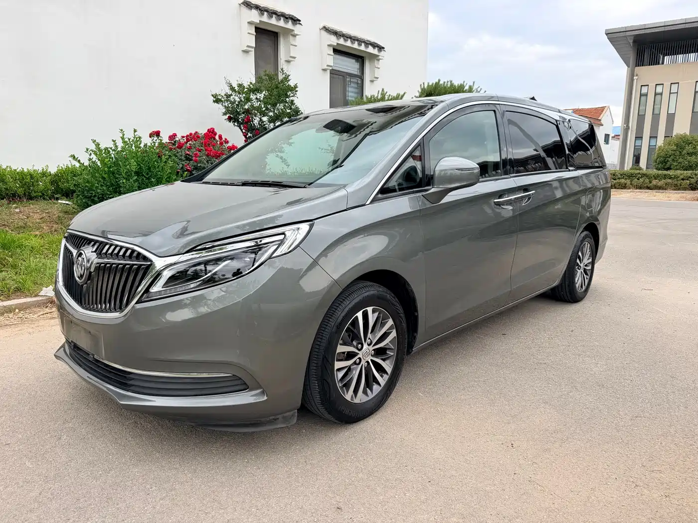 Buick GL8 2017 ES 28T Luxury China V фото 2