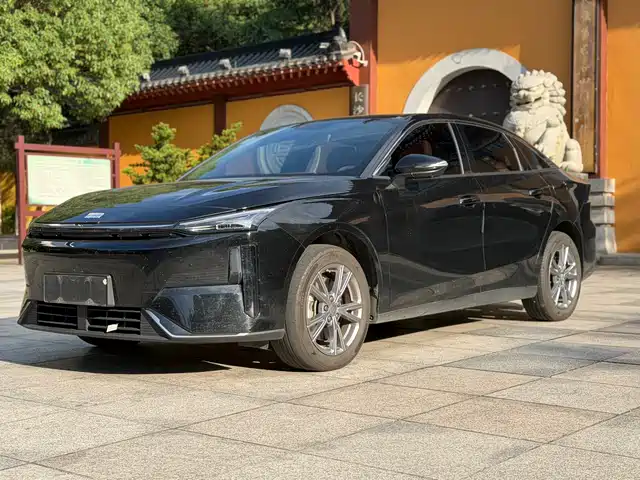  Geely Galaxy Galaxy L6 2025 EM-i 140km Voyage Edition