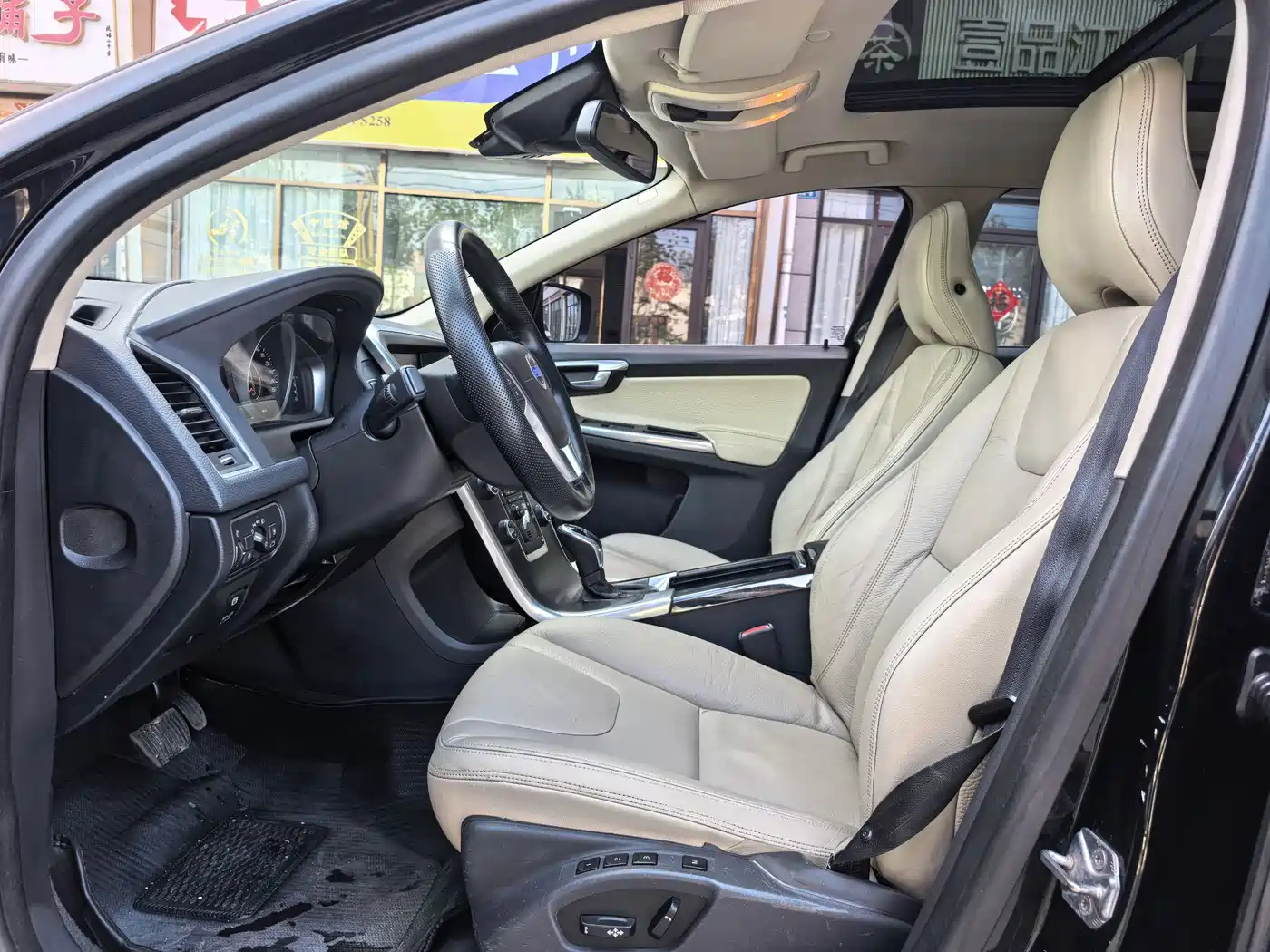 2014 Volvo XC60 (Import)