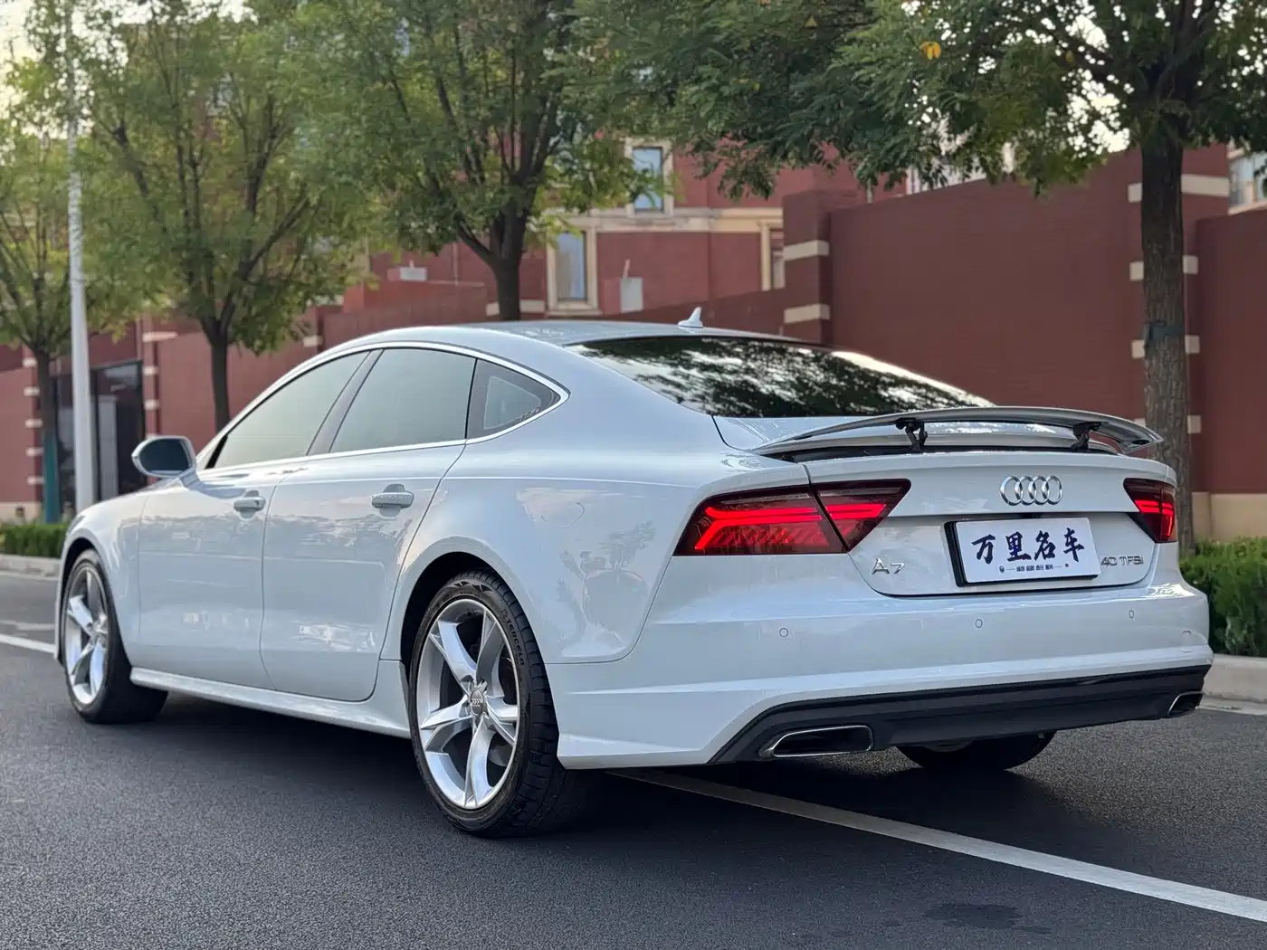 Фото 21 - Audi A7