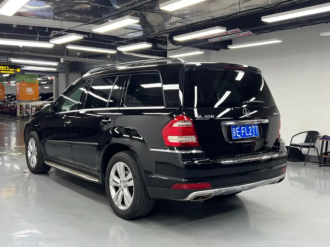 Mercedes-Benz GL-Class 2011 GL 450 4MATIC Premium фото 4