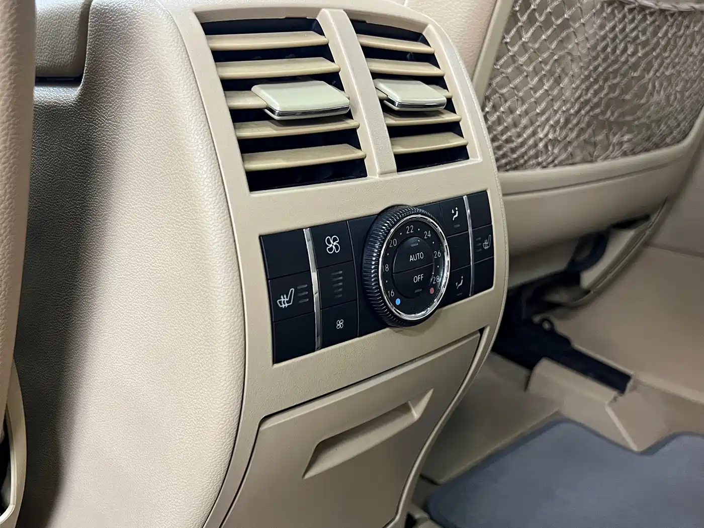 Mercedes-Benz GL-Class 2011 GL 450 4MATIC Premium фото 13