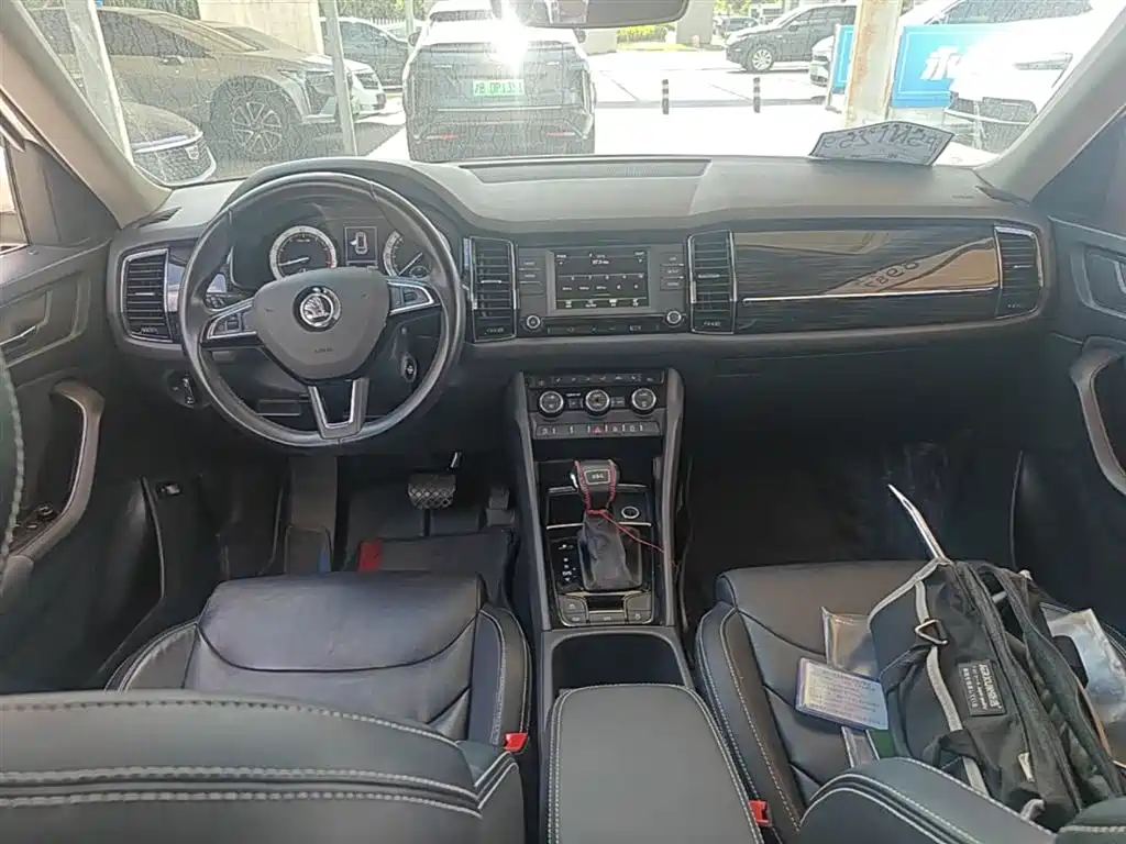 Škoda Kodiaq 2017 TSI330 7-seater 2WD Luxury Edition фото 10