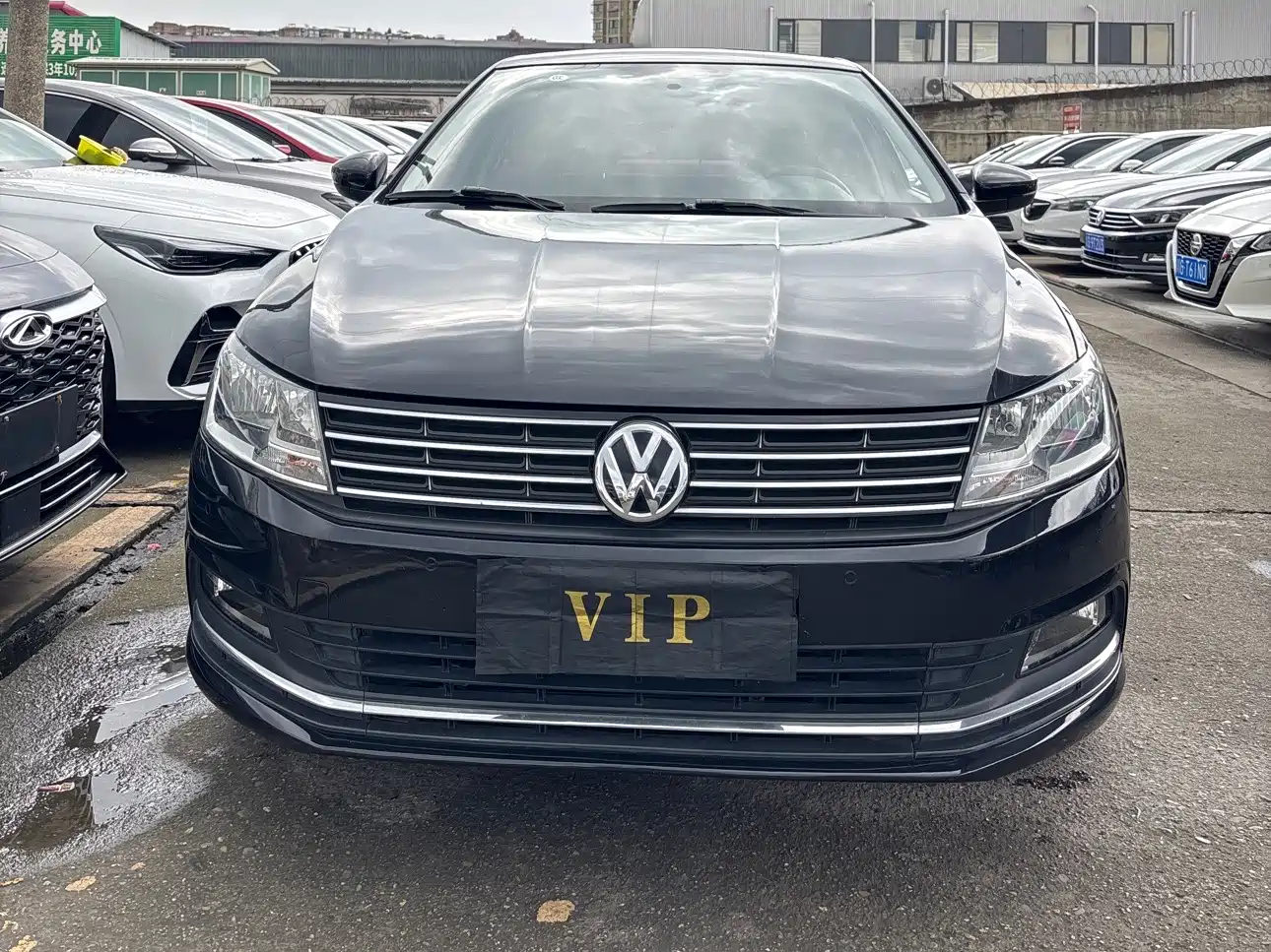 Volkswagen Lavida 2015 1.6L Automatic Trend Edition фото 2
