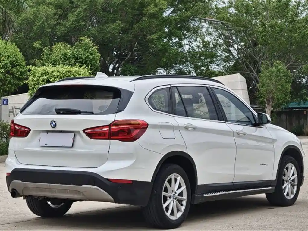 BMW X1 2018 sDrive18Li Fashion Model фото 5