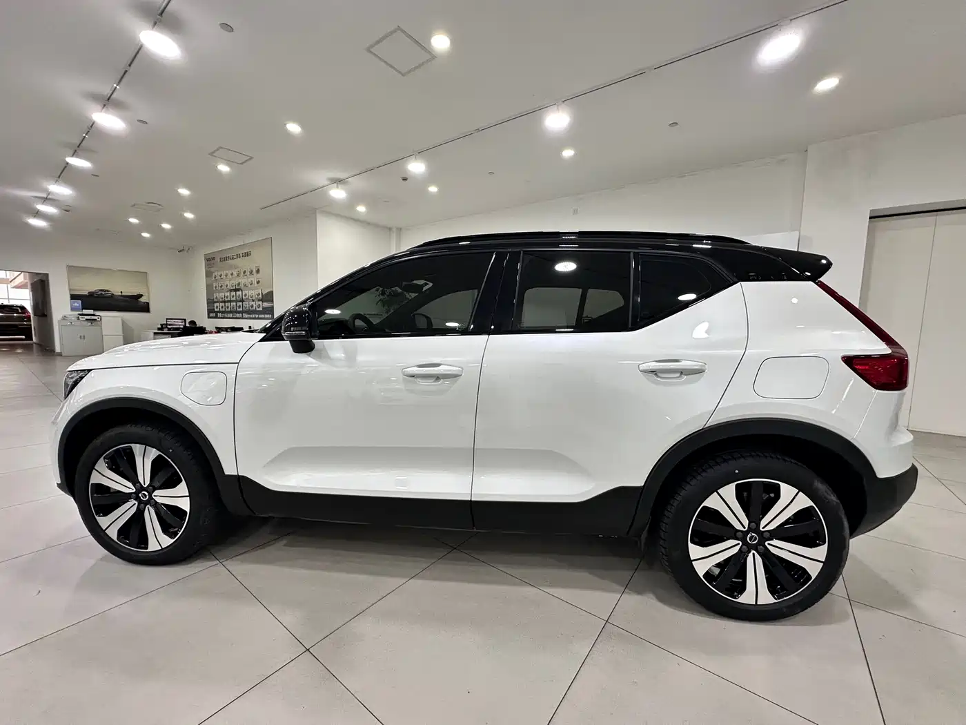 VOLVO XC40 NEW ENERGY