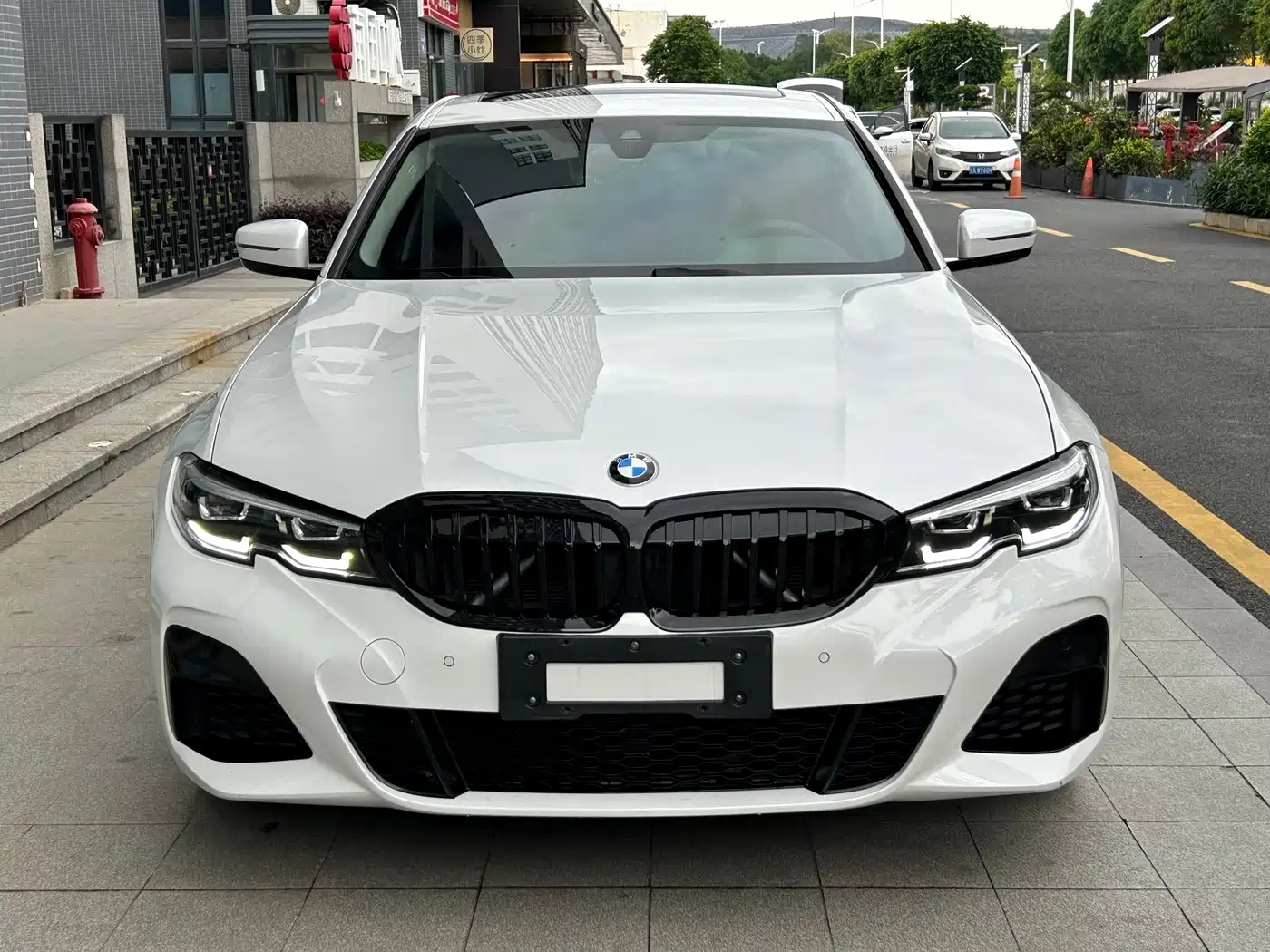 BMW 3-SERIES
