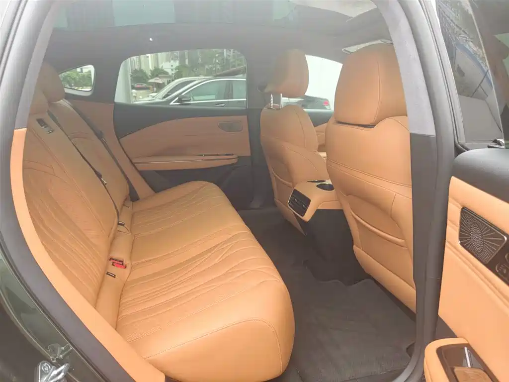 GEELY GALAXY GALAXY SPARKLE 8