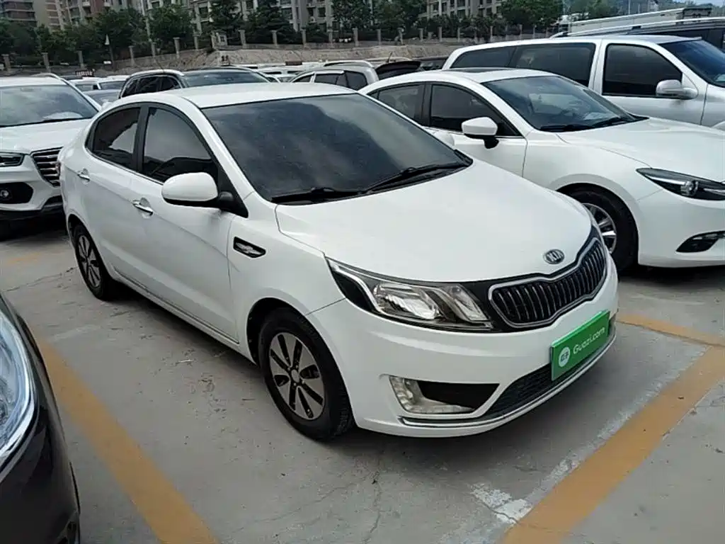 Kia K2 2012 Sedan 1.4L AT GLS Commemorative Edition фото 4