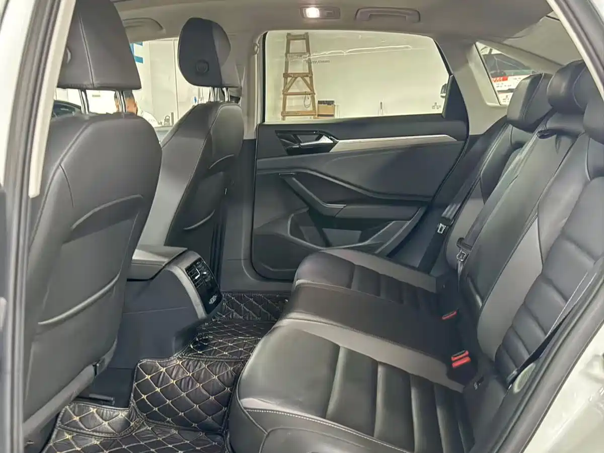 Volkswagen Sagitar 2022 280TSI DSG Soaring Edition фото 5