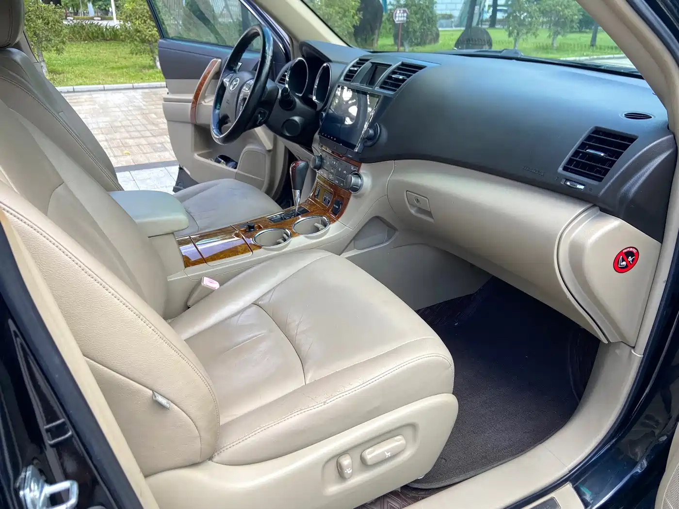Toyota Highlander 2010 2009 2.7L 2WD 7-seater Luxury Edition