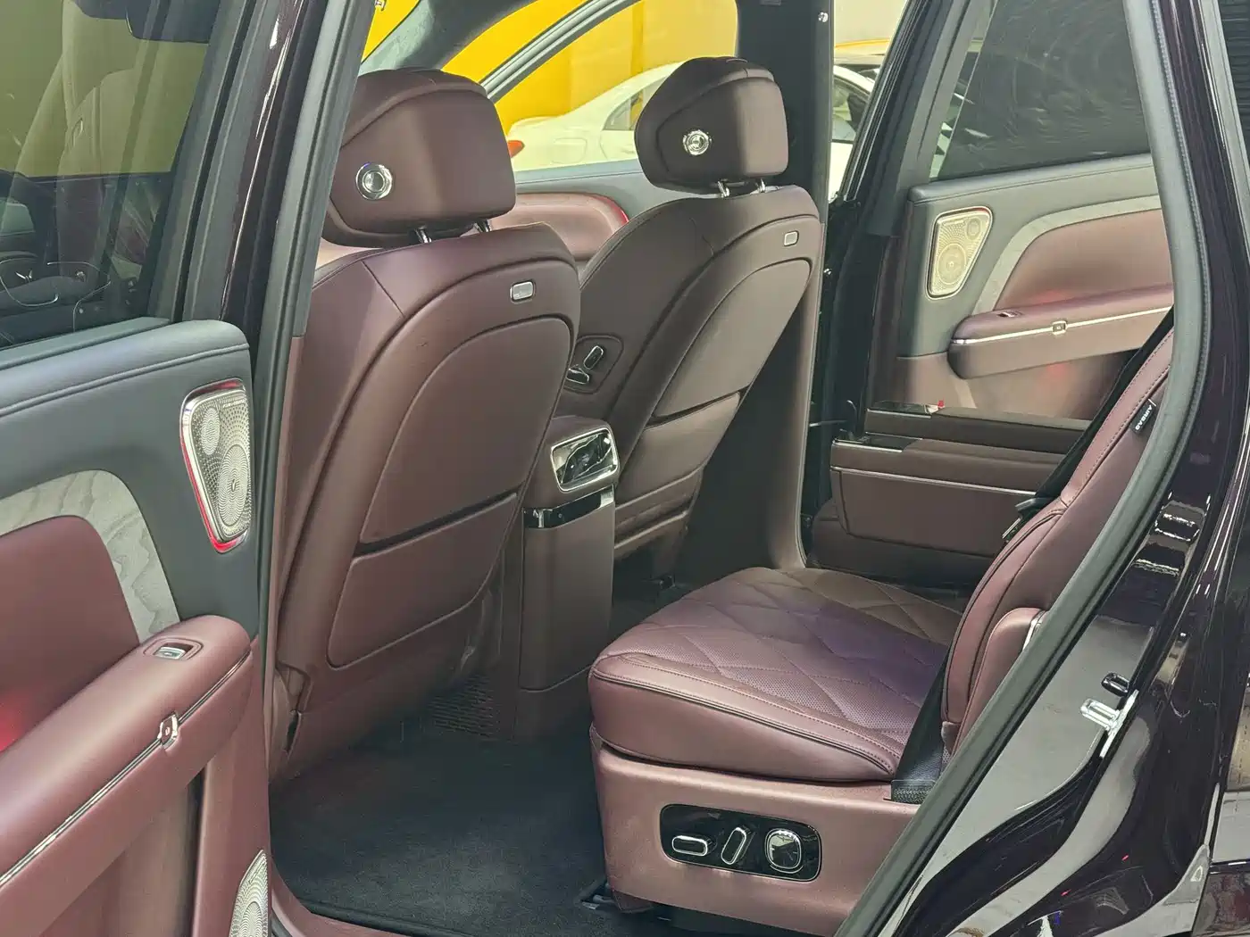 Voyah Auto VOYAH Taisan 2026 Model Base фото 14