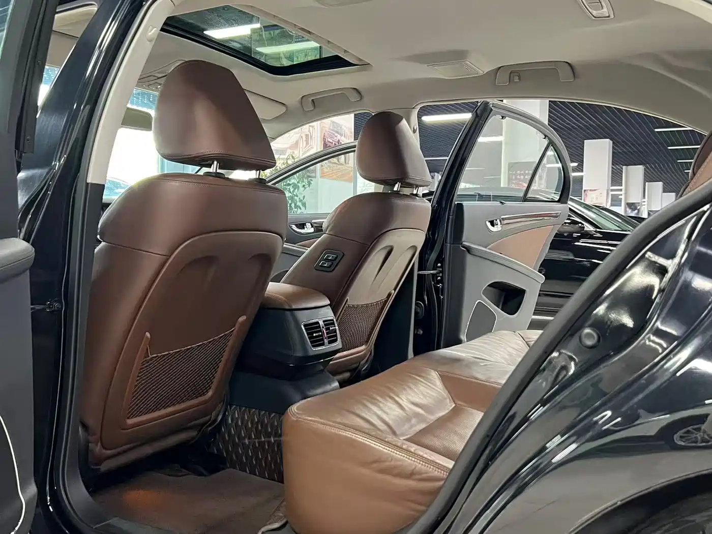 Hongqi H7 2015 2.0T Luxury фото 9