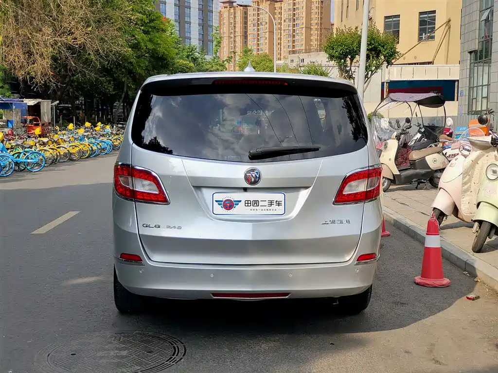 Buick GL8 2013 3.0L XT Luxury Business Flagship Edition фото 5