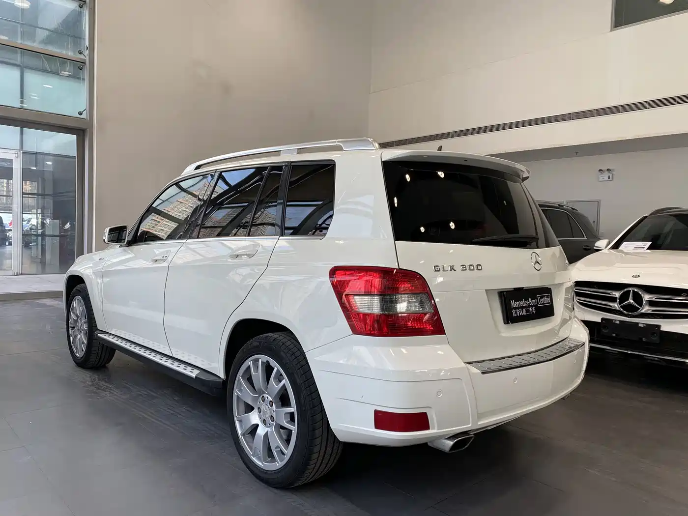 Mercedes-Benz GLK-Class 2012 GLK 300 4MATIC Dynamic фото 16