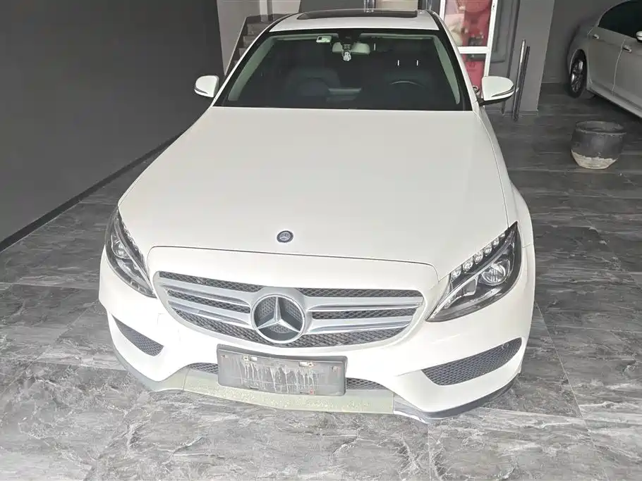 Mercedes-Benz C-Class 2017 Facelift C 180 L Dynamic Sport Edition фото 2