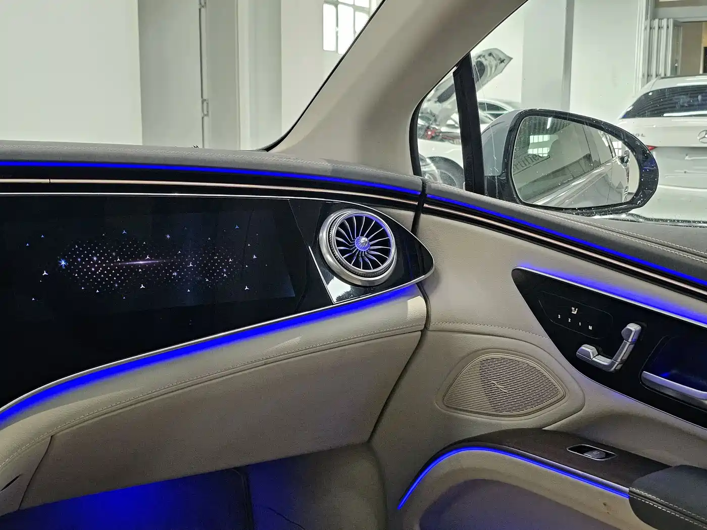 Mercedes-Benz EQS 2022 Model Year Facelift 450+ Pioneer Edition фото 17