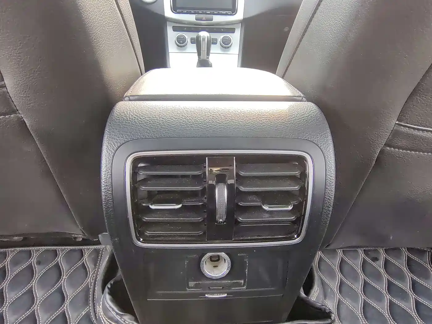 Volkswagen FAW-Volkswagen CC 2016 Model 1.8TSI Premium фото 18