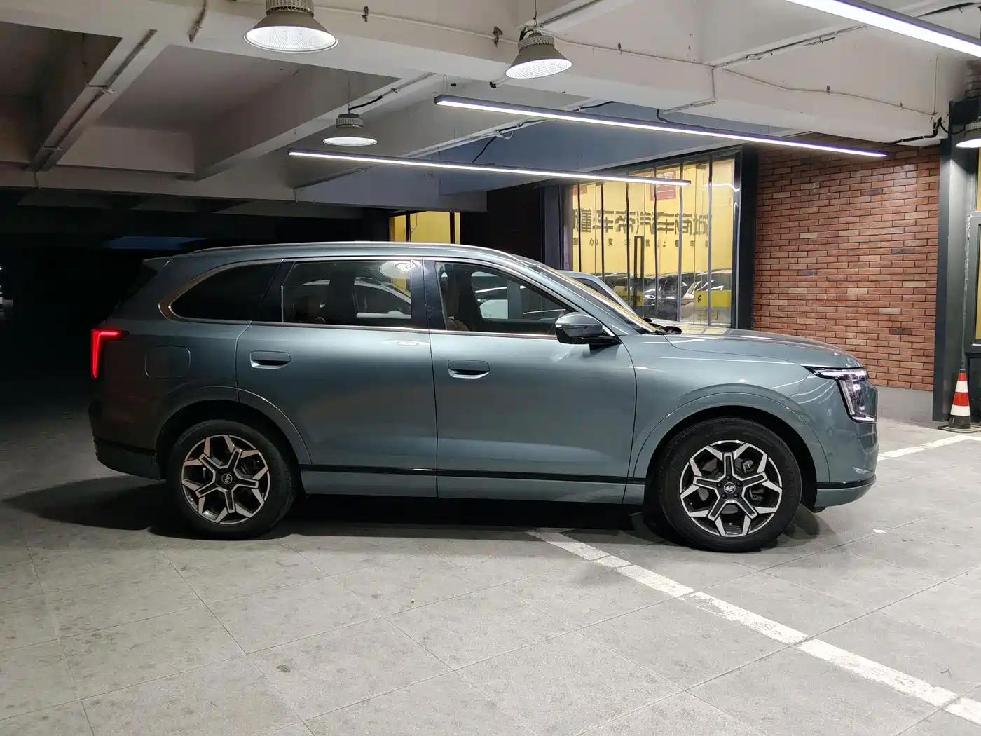 Jetour Shanhai L7 PLUS 2025 2025 Base Model 7-Seater