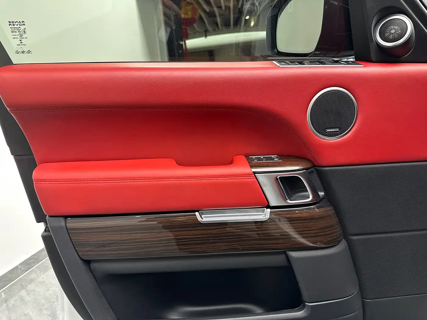 LAND ROVER RANGE ROVER