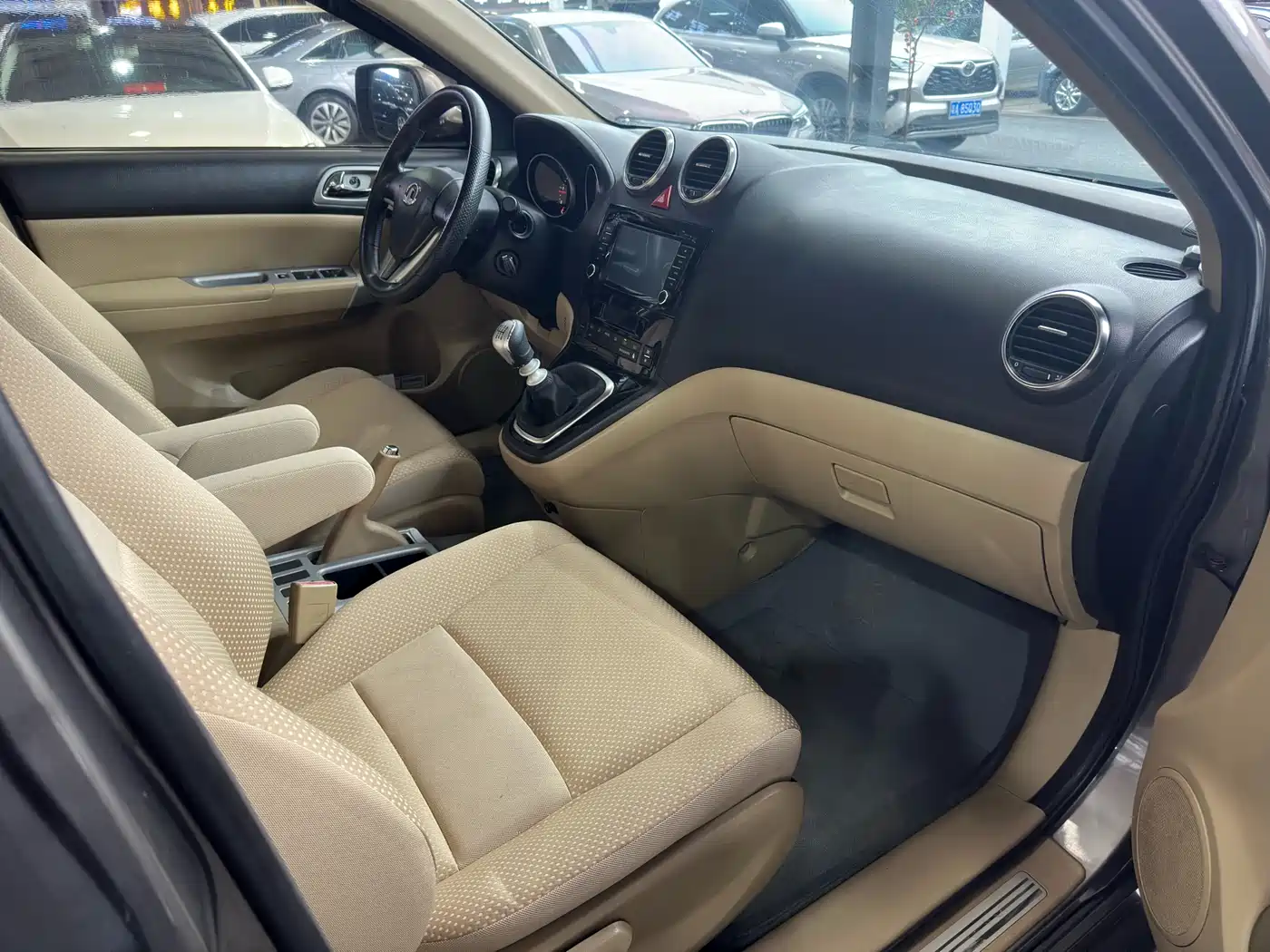 Haval H6 2011 Green Quiet 2.0T Manual 2WD Urban Edition фото 17