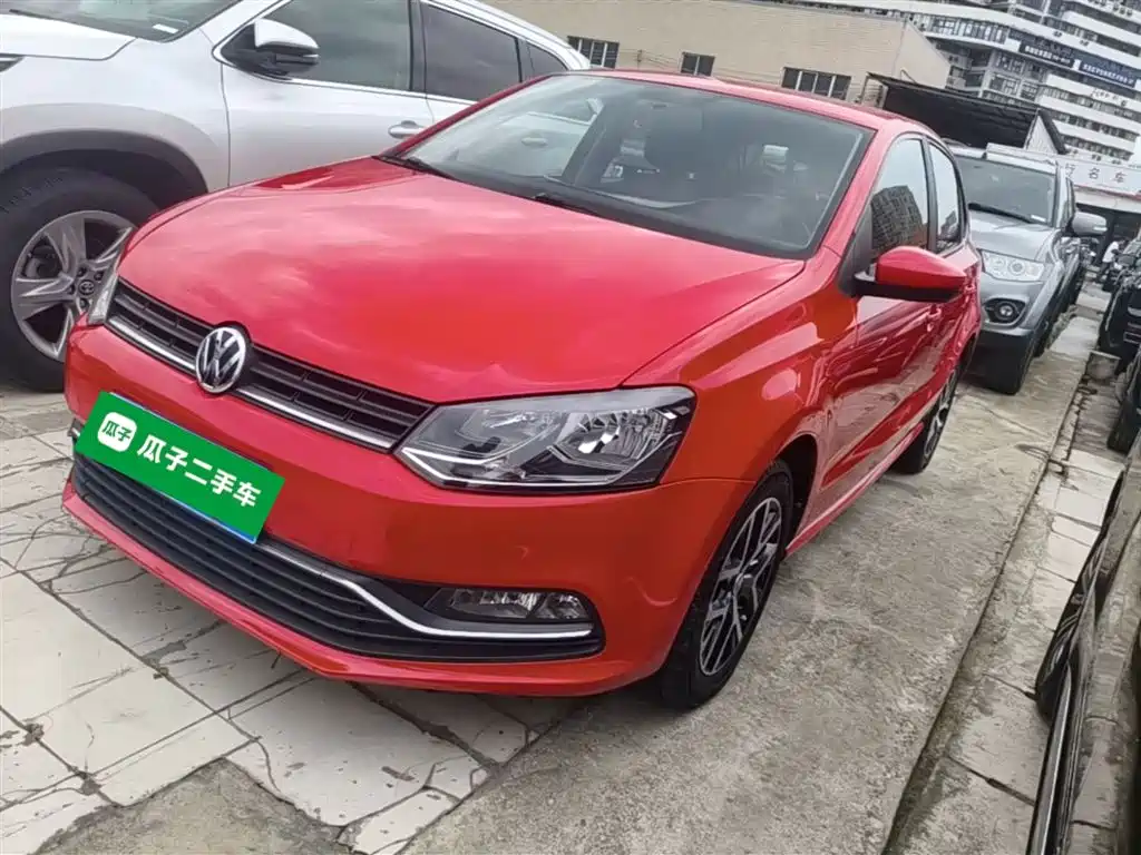 Volkswagen Polo 2016 1.6L Automatic Comfort фото 2