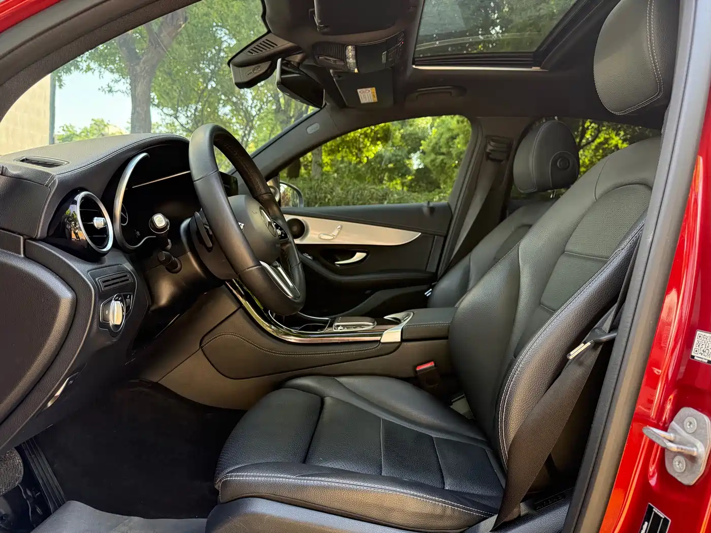 Mercedes-Benz GLC Coupe 2020 GLC 260 4MATIC Coupe SUV фото 6